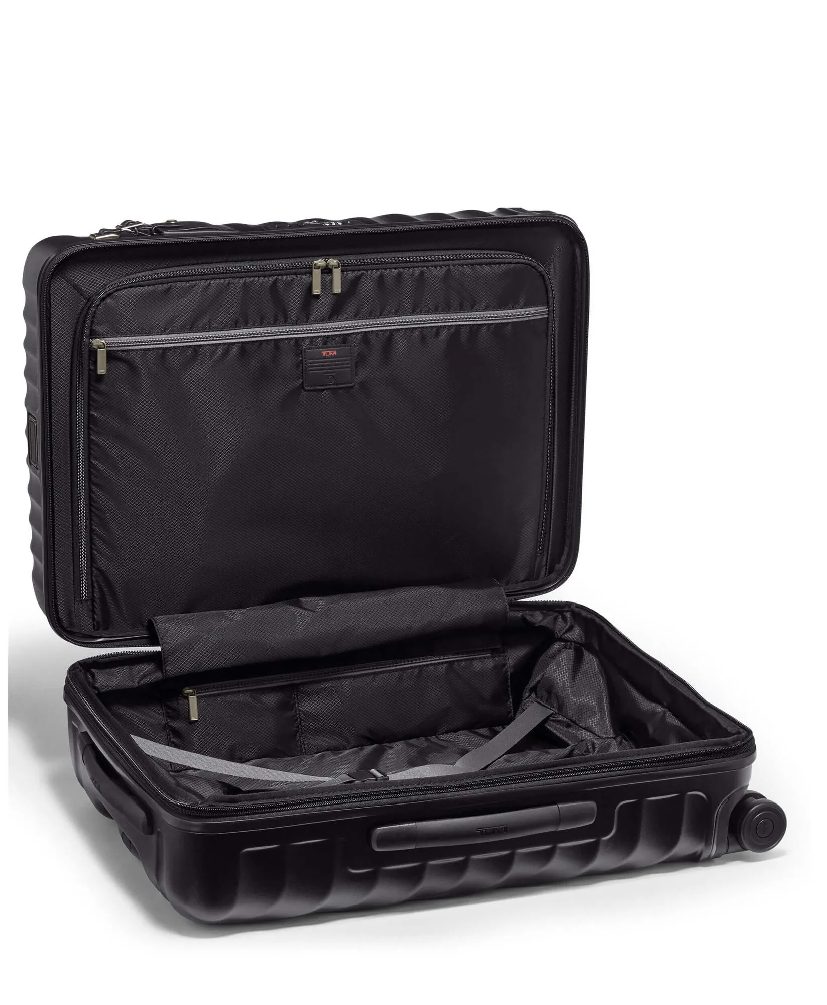 19 Degree Short Trip Expandable 4 Wheeled Packing Case - Black Textured