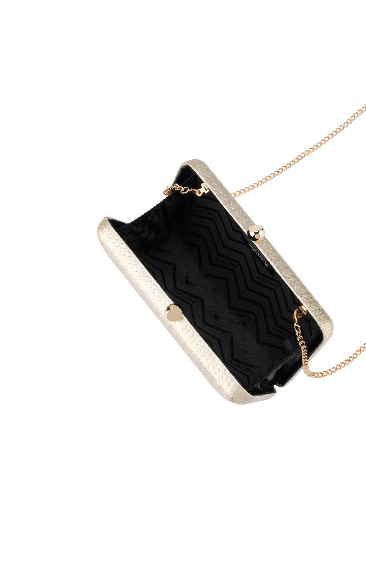 CHICA EMBOSSED CLUTCH IN GOLD